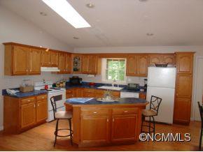 39 Pete Luther Road Candler, NC 28715 - Photo 5 of 24 Gallery Image 5