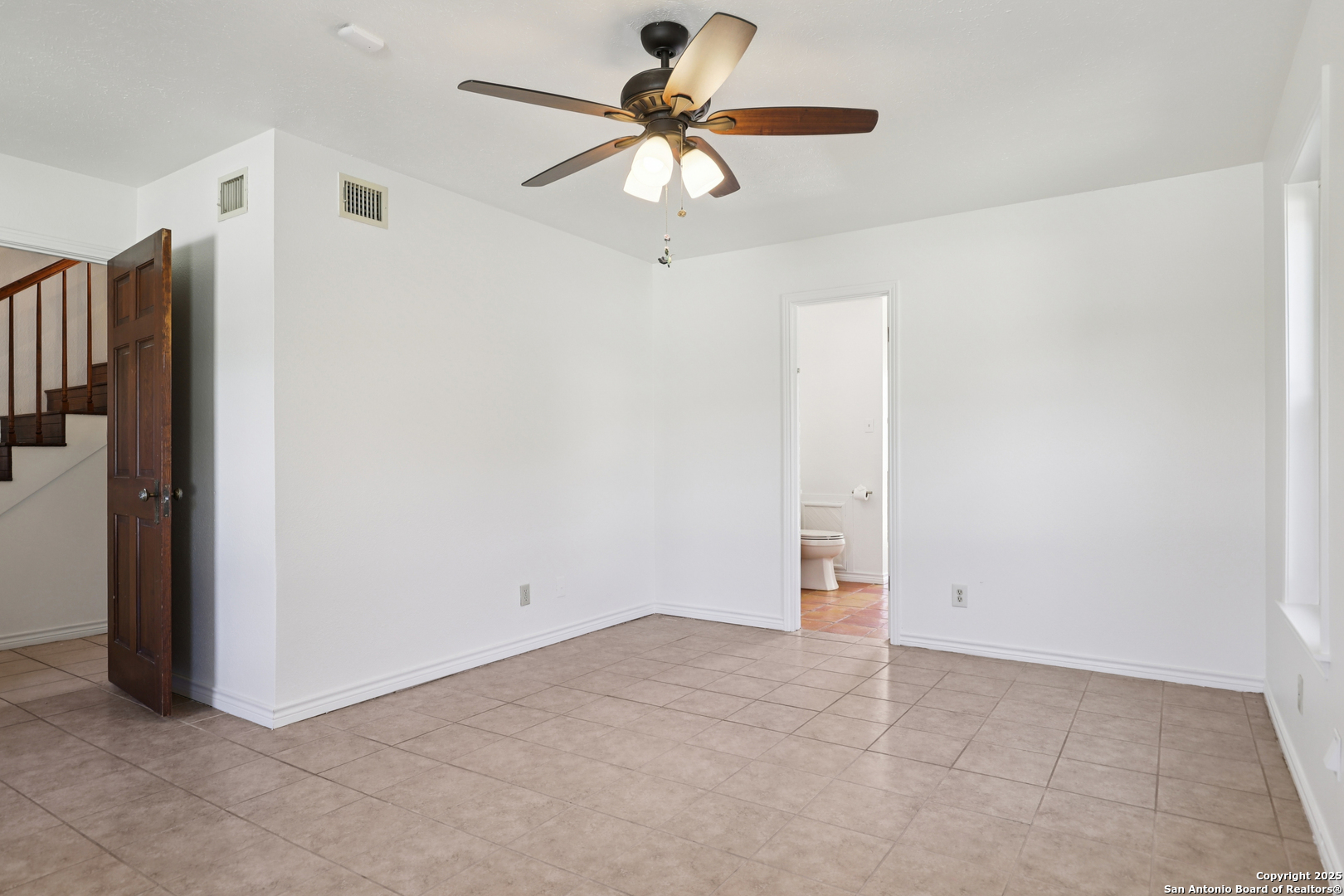 4380 Bear Springs Road Pipe Creek, TX 78063 - Photo 16 of 60 a view of an empty room