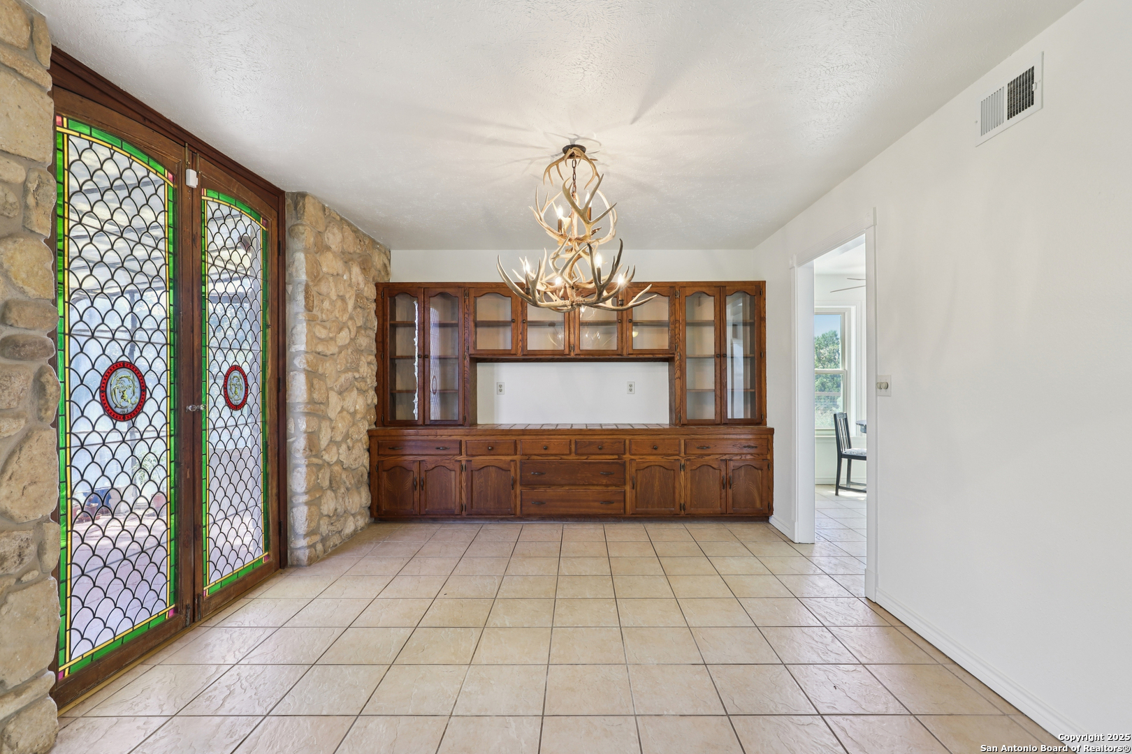 4380 Bear Springs Road Pipe Creek, TX 78063 - Photo 8 of 60