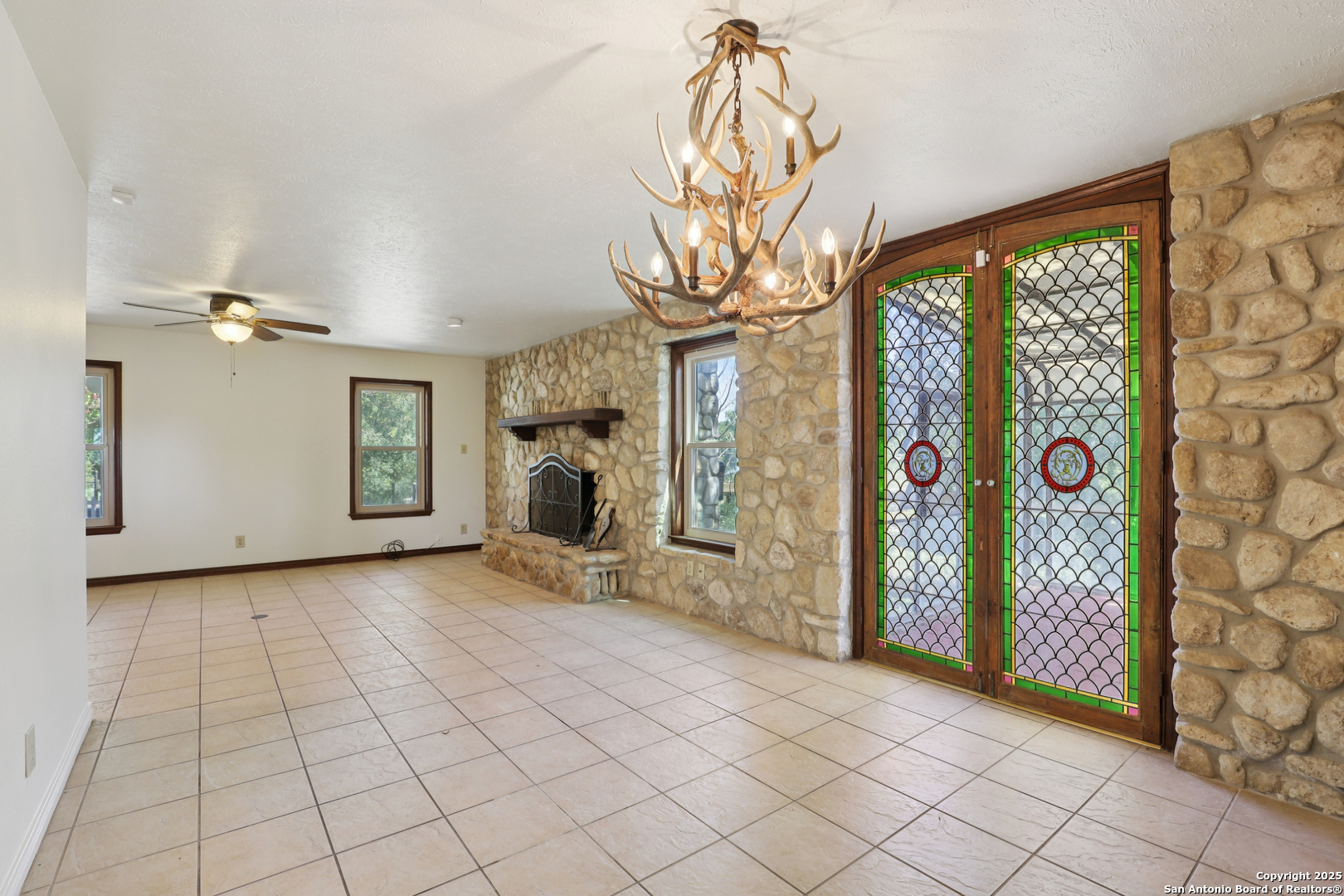 4380 Bear Springs Road Pipe Creek, TX 78063 - Photo 10 of 60