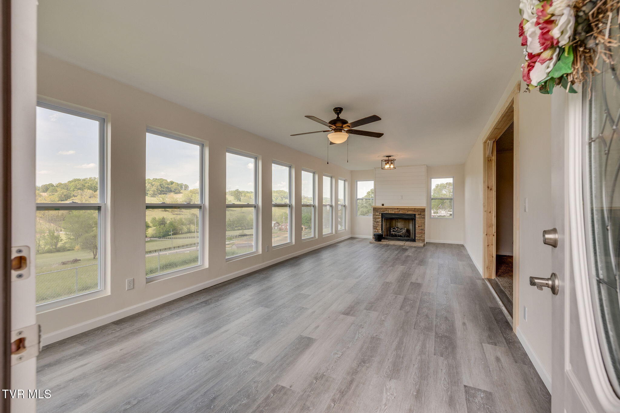 15650 Kingsport Highway Chuckey, TN 37641 - Photo 4 of 37 004