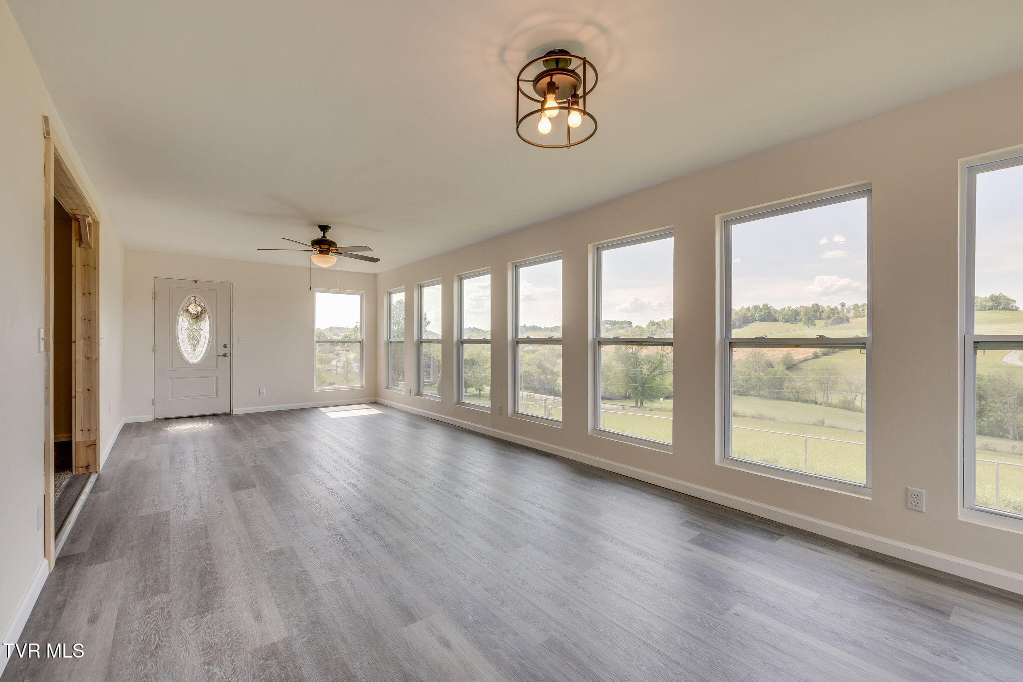 15650 Kingsport Highway Chuckey, TN 37641 - Photo 6 of 37 006