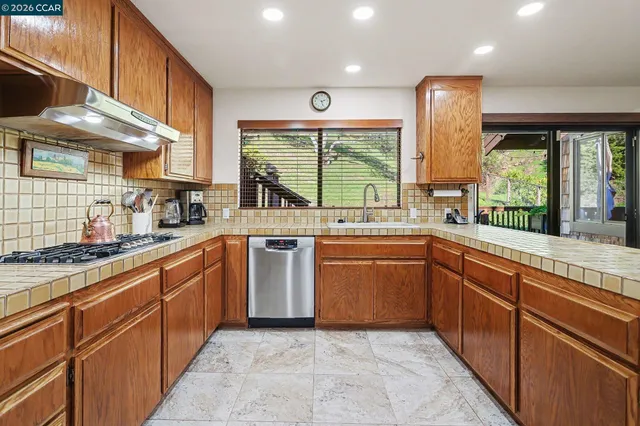 $1,099,000 | 165 Travalini Court, El Sobrante, CA 94803