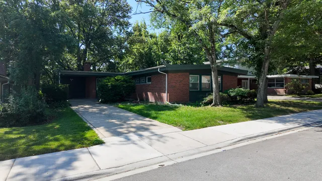 $149,000 | 335 Oakwood Street, Park Forest, IL 60466