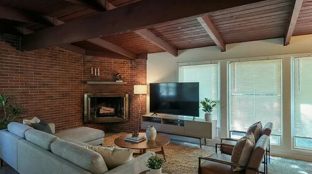 $149,000 | 335 Oakwood Street, Park Forest, IL 60466