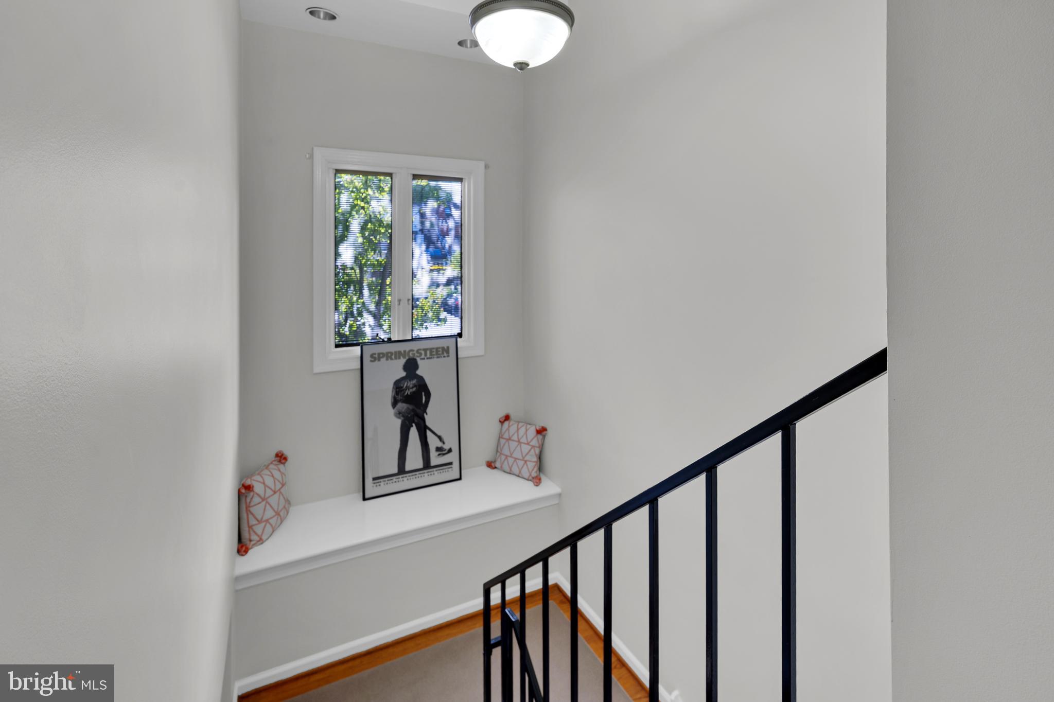 49 Rockford Road Wilmington, DE 19806 - Photo 20 of 31 Landing with Nook