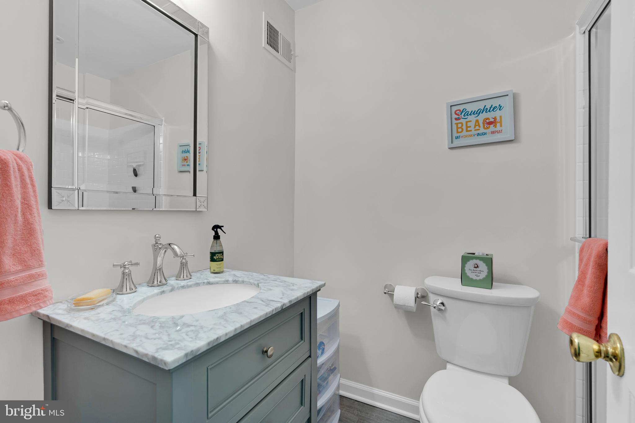 49 Rockford Road Wilmington, DE 19806 - Photo 27 of 31 Hall Full Bath 2nd Fl.