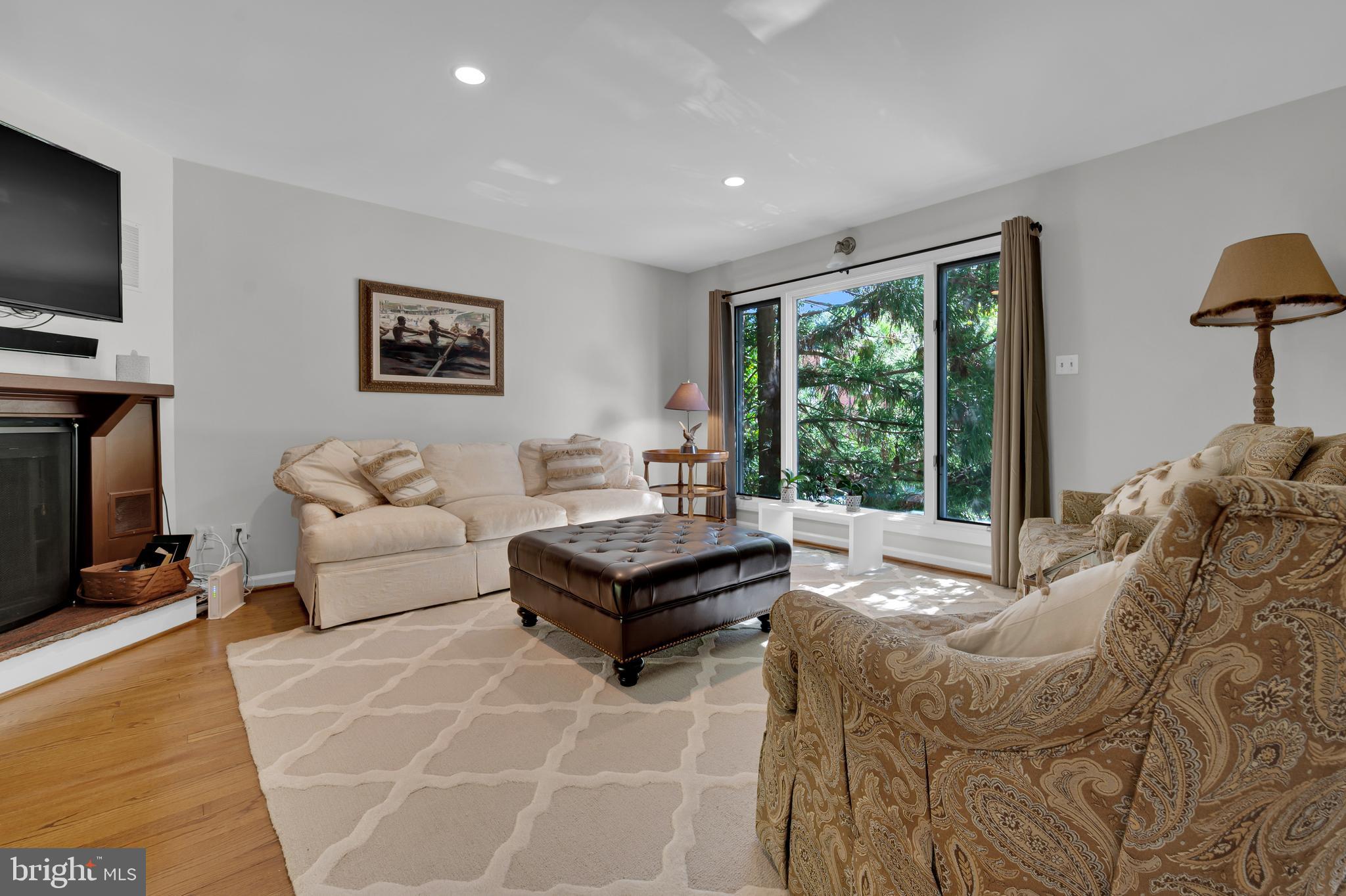 49 Rockford Road Wilmington, DE 19806 - Photo 7 of 31 Living Room