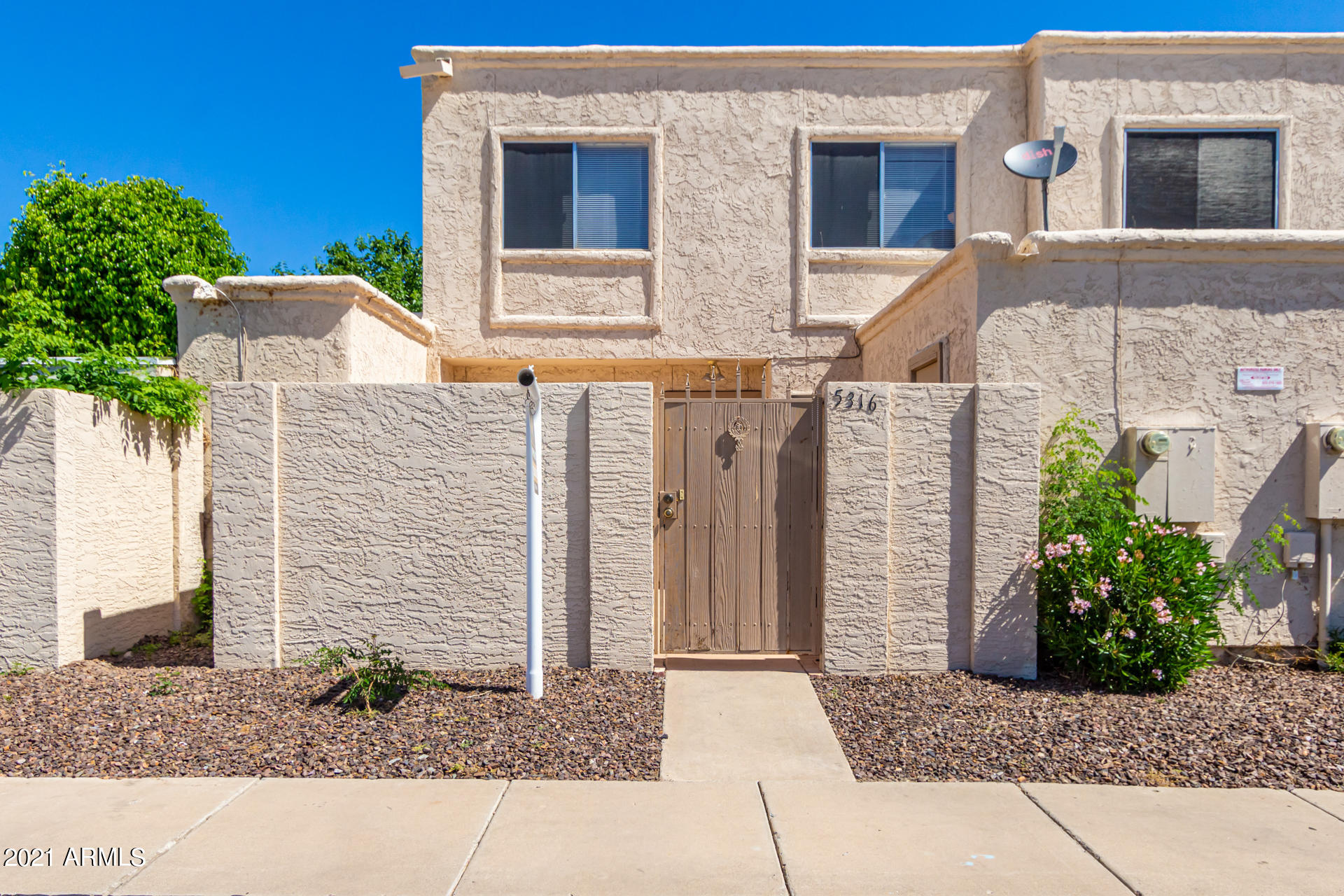 5316 West Redfield Road Glendale, AZ 85306 - Photo 1 of 20 0001-01 - Redfield