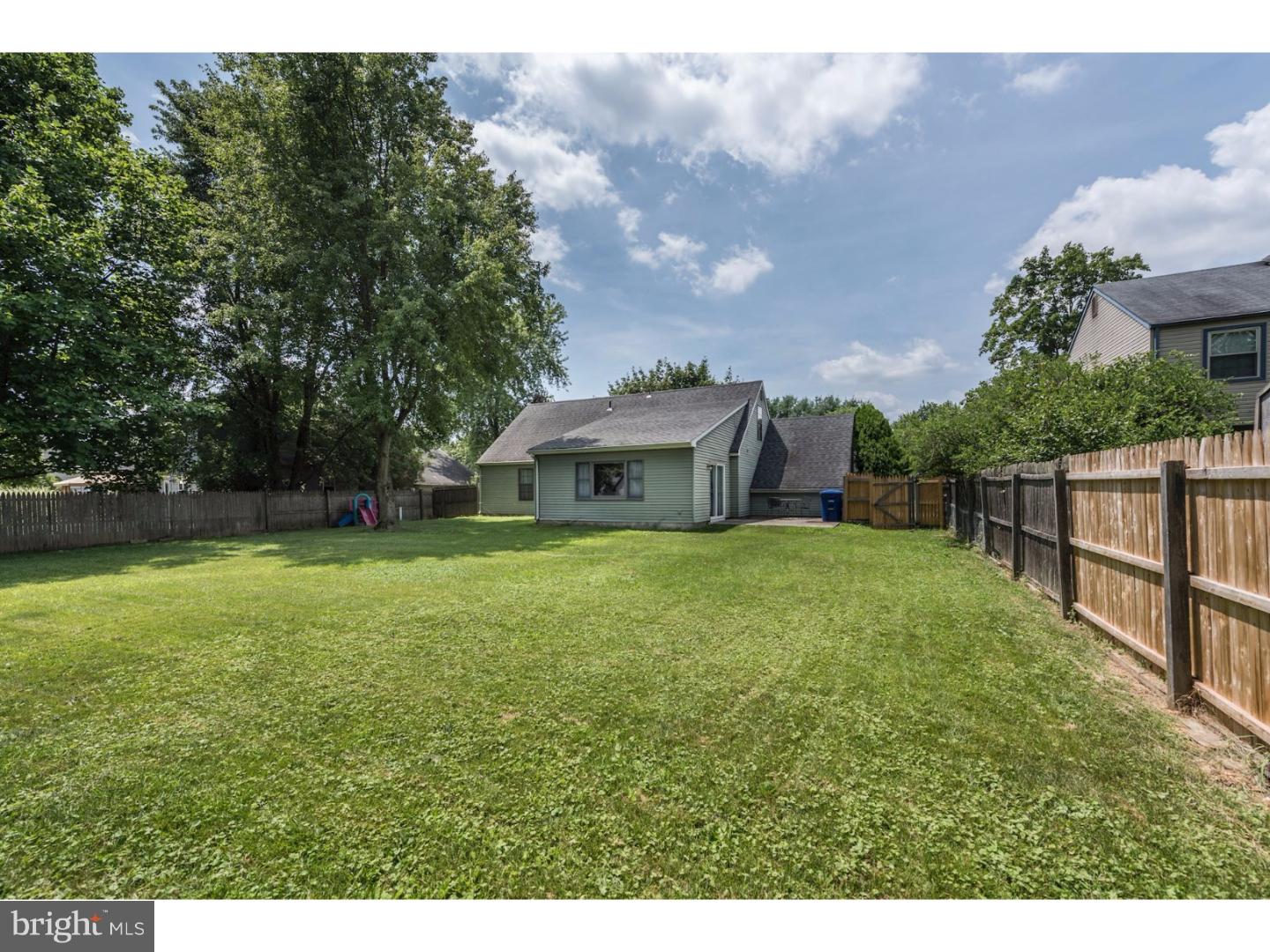 13 Glascow Road Westampton, NJ 08060 - Photo 4 of 25 Back Yard