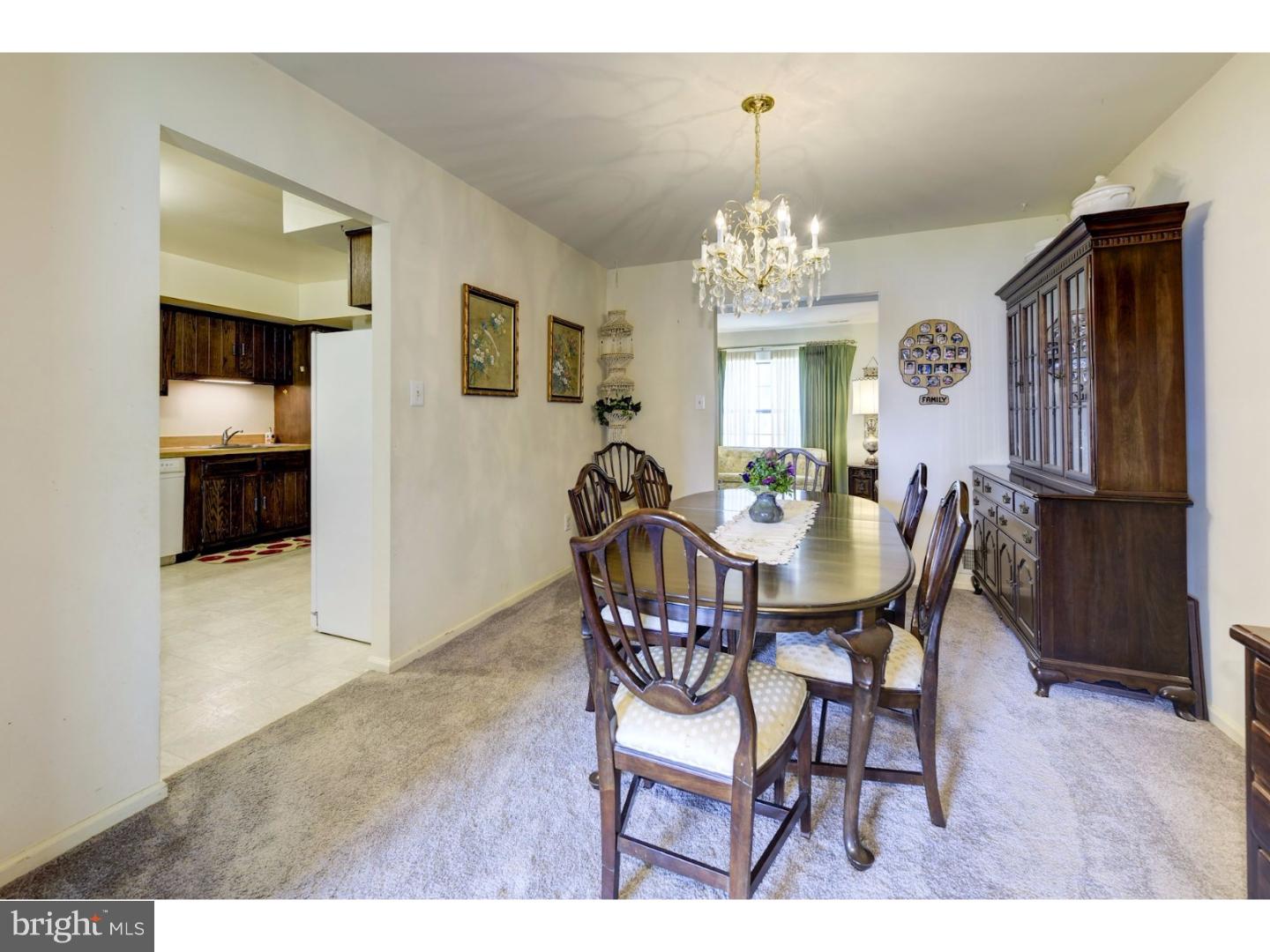 13 Glascow Road Westampton, NJ 08060 - Photo 10 of 25 Dining Room