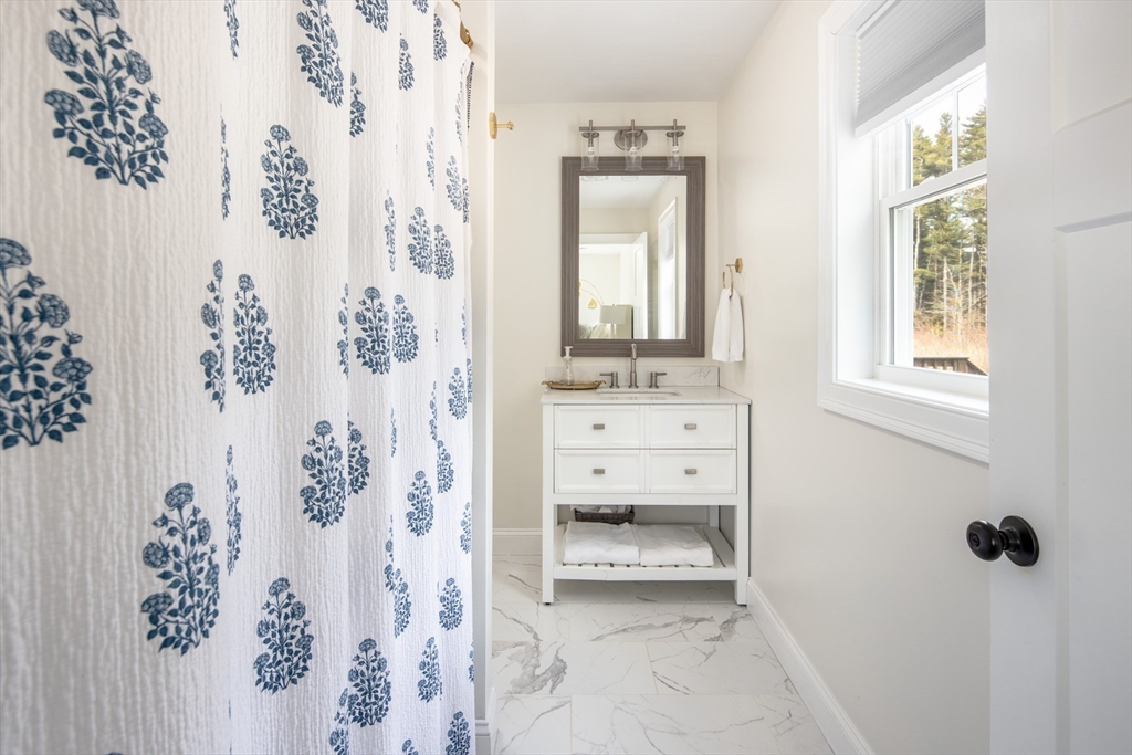 32 Randall Road Mattapoisett, MA 02739 - Photo 11 of 29 Gallery Image 11