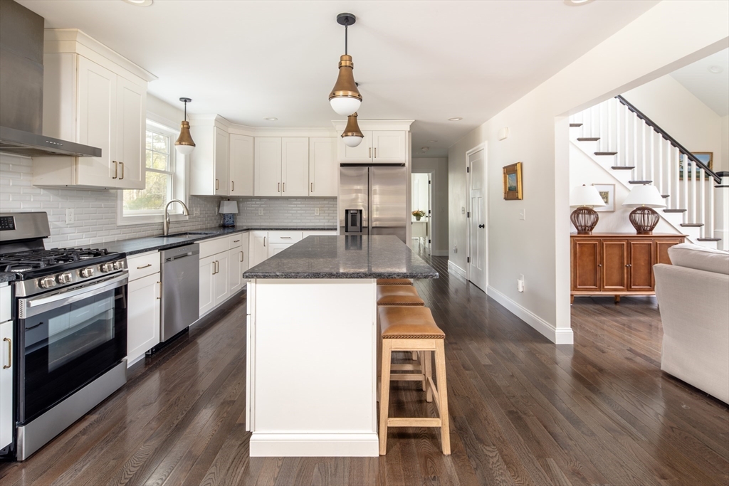 32 Randall Road Mattapoisett, MA 02739 - Photo 5 of 29 Gallery Image 5