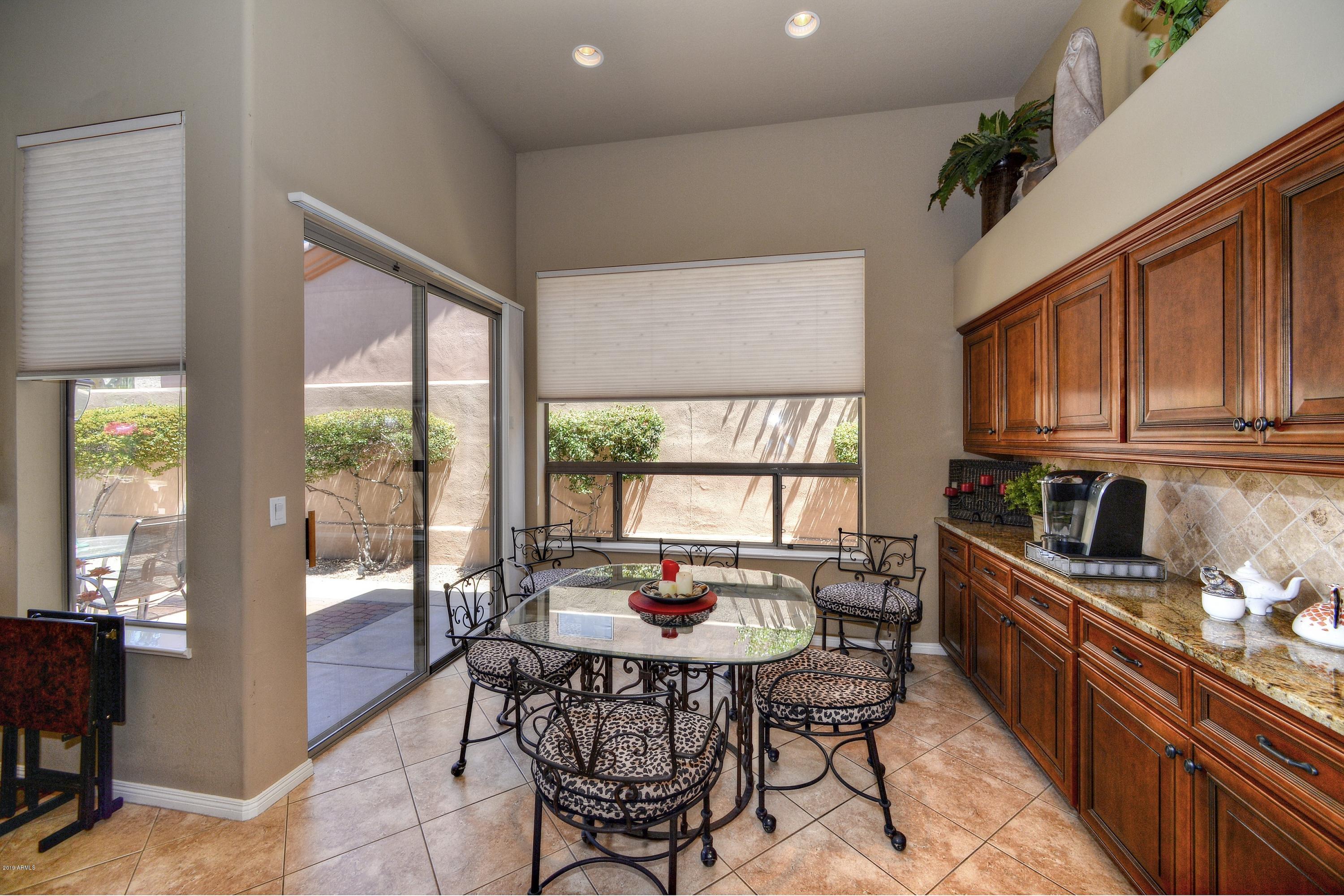 13638 East Geronimo Road Scottsdale, AZ 85259 - Photo 19 of 40 017_Breakfast Nook