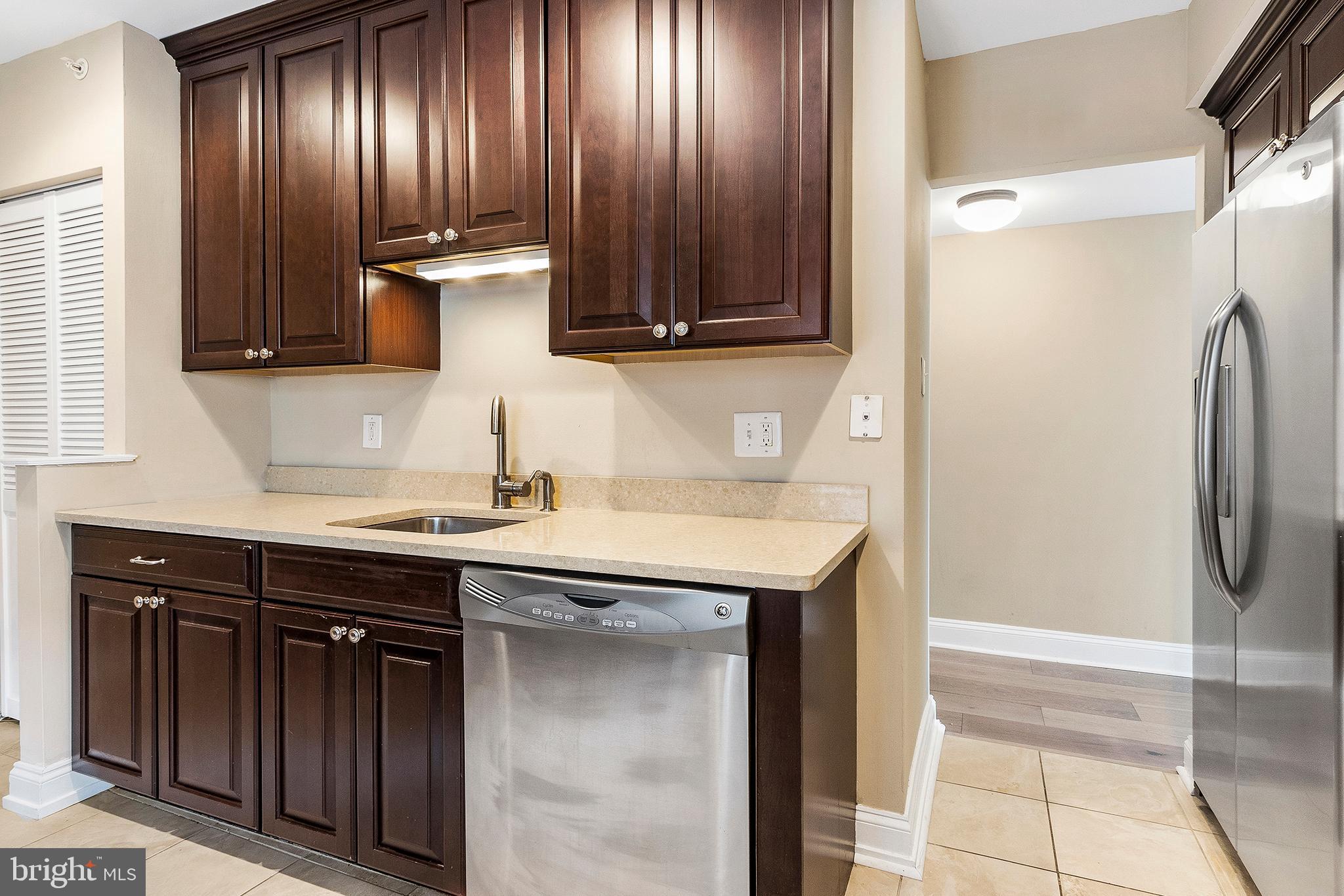 222 West Rittenhouse Square, Unit 801 Philadelphia, PA 19103 - Photo 8 of 40