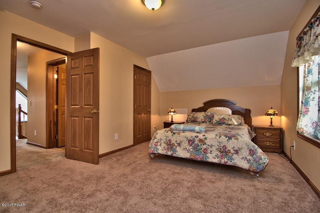 2712 Boulder Road Lake Ariel, PA 18436 - Photo 30 of 69