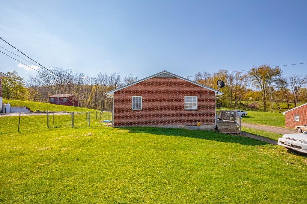 2408 Riverside Road Marion, VA 24354 - Photo 6 of 70 Gallery Image 6