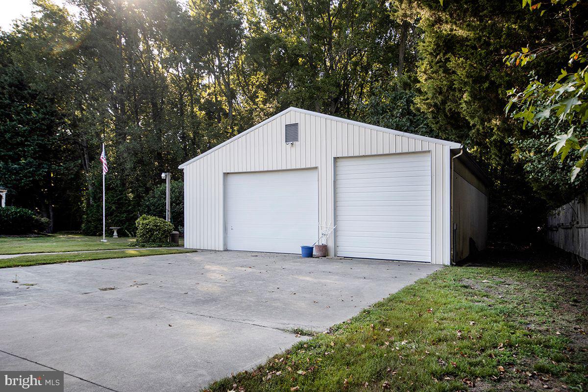 25 Layton Road Pilesgrove, NJ 08098 - Photo 8 of 40 3 Bay Garage (one Side)