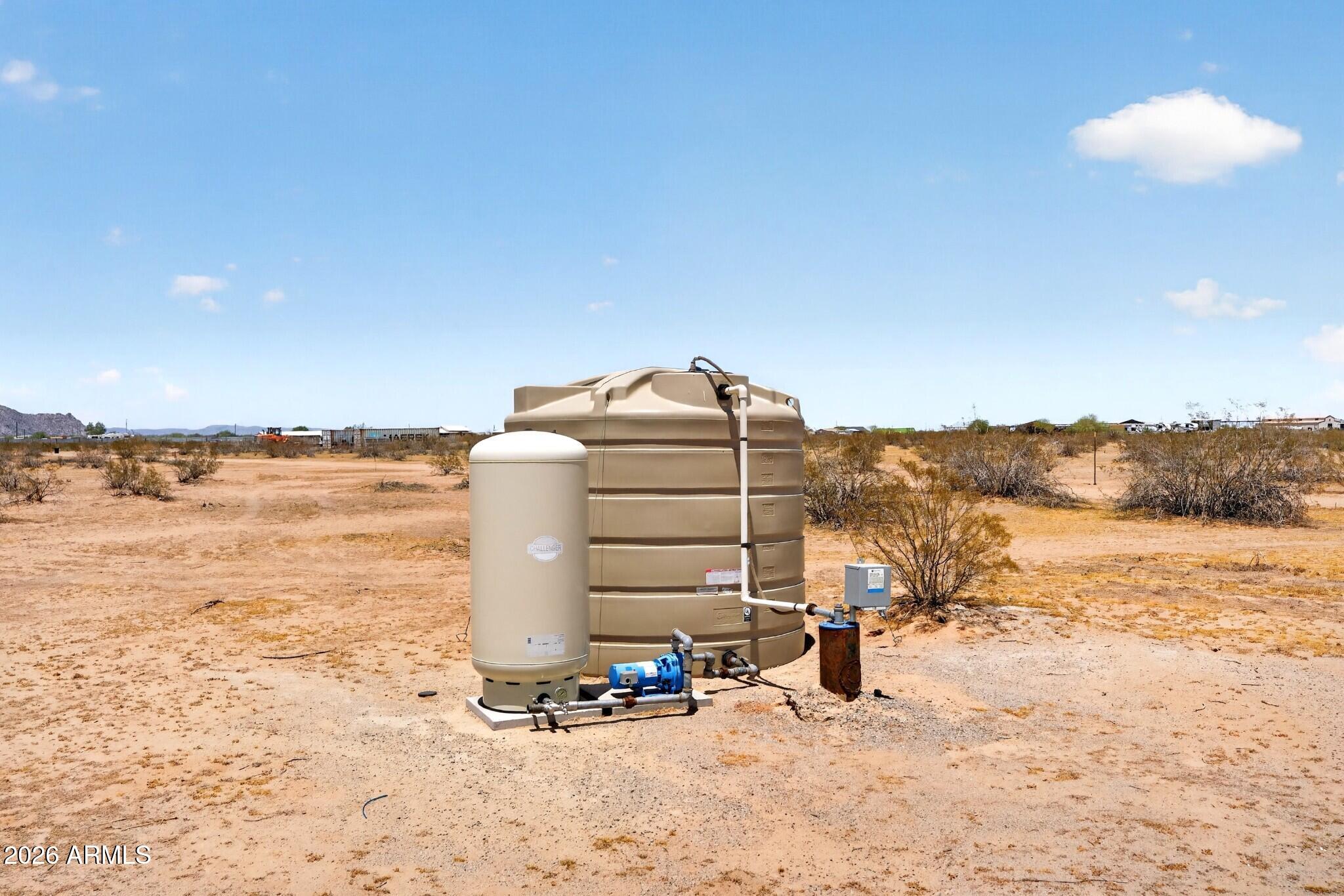 55610 West McDavid Road Maricopa, AZ 85139 - Photo 6 of 30 Water Tank and Equipment