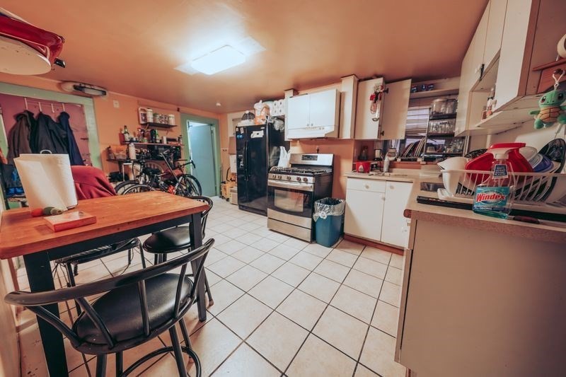 8 Everett Street Boston, MA 02128 - Photo 7 of 16