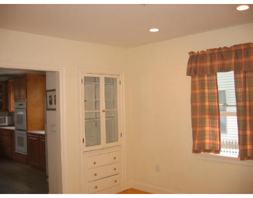 54 Sachem Road Needham, MA 02494 - Photo 5 of 14