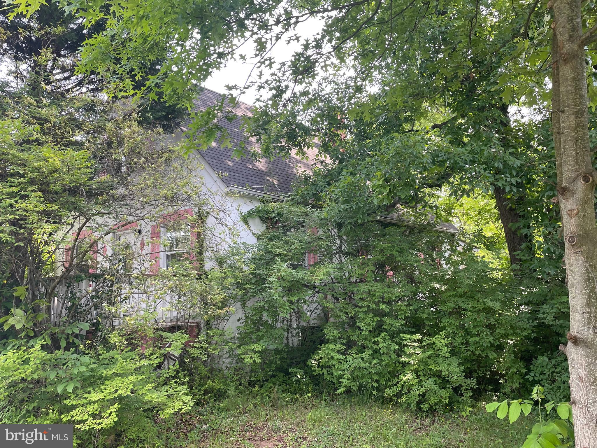 5517 Clifton Road Clifton, VA 20124 - Photo 2 of 9 Gallery Image 2