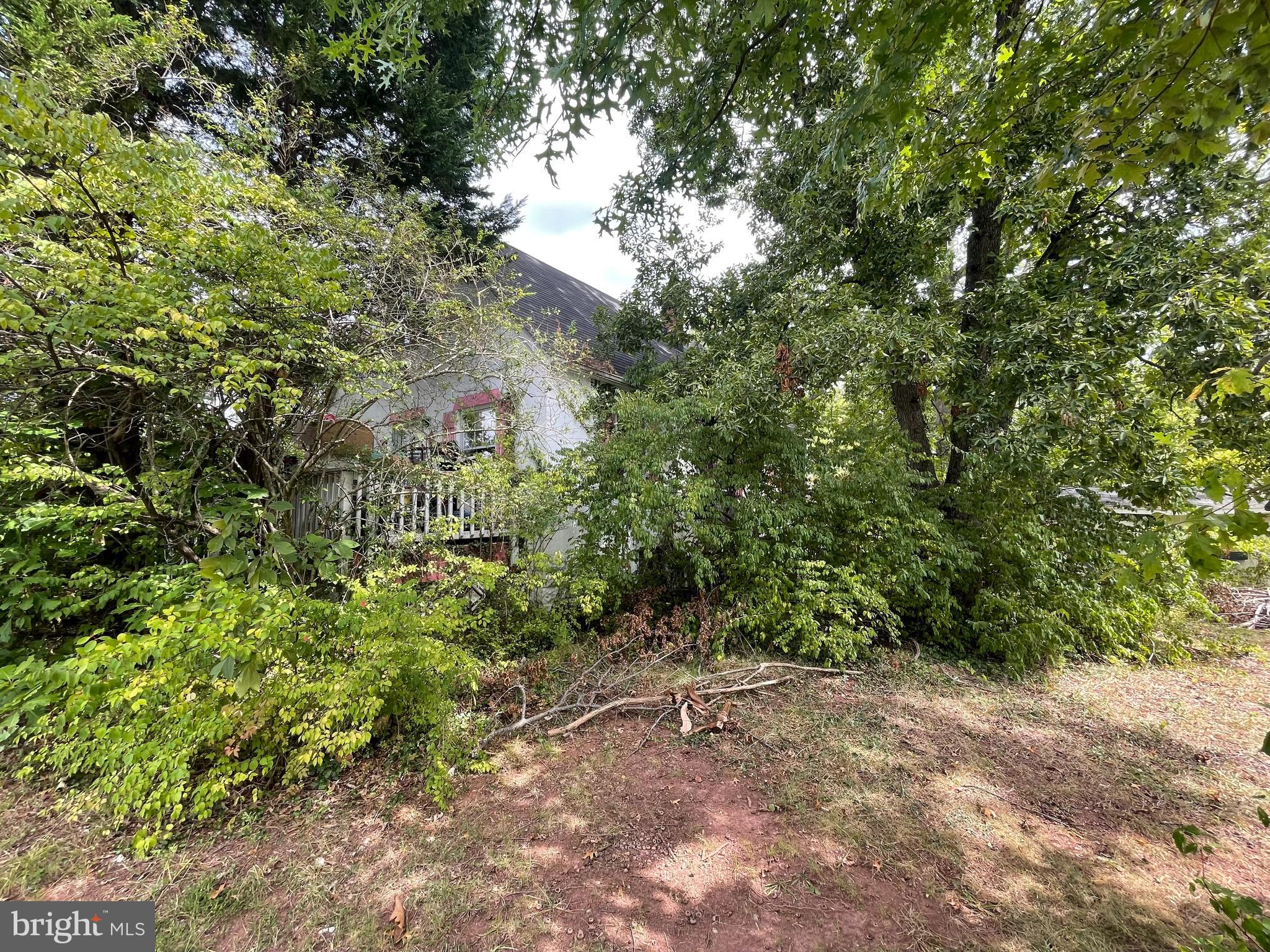 5517 Clifton Road Clifton, VA 20124 - Photo 5 of 9 Gallery Image 5