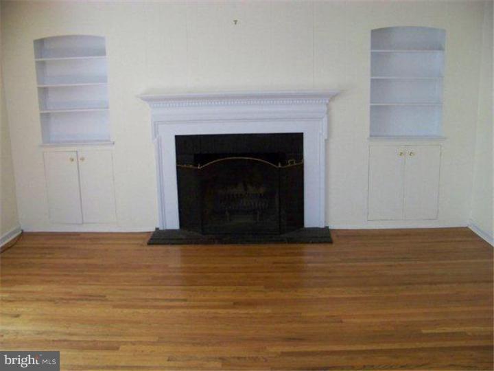 655 Timber Lane Devon, PA 19333 - Photo 9 of 18 Living Room