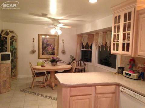 3263 Morrish Road Flushing, MI 48433 - Photo 7 of 30 20424820-6.JPG