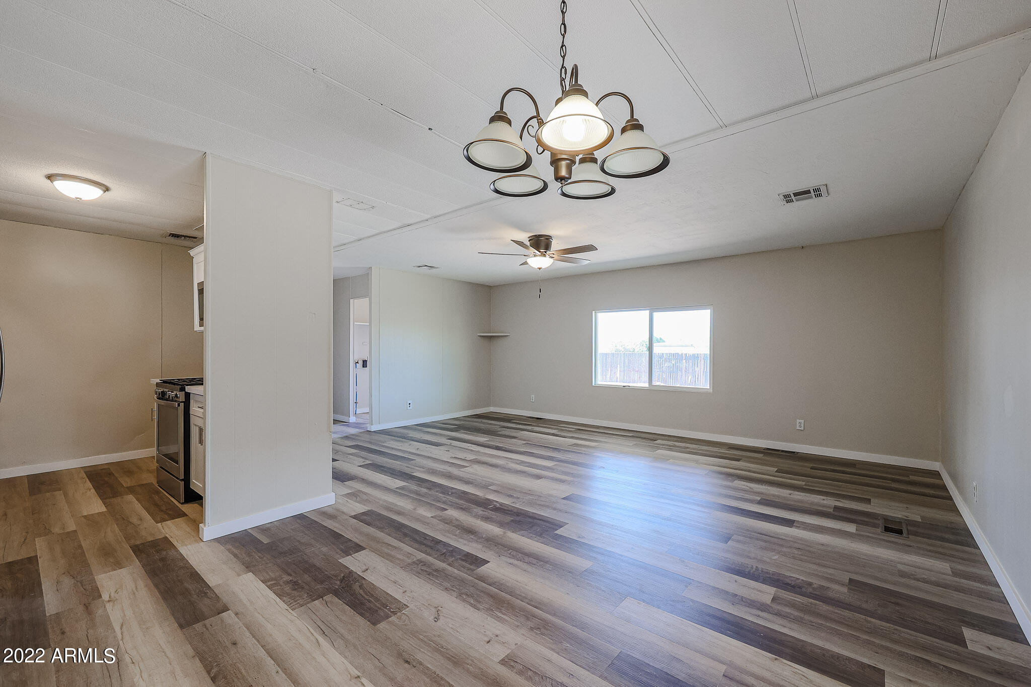 2807 East Beardsley Road Phoenix, AZ 85050 - Photo 13 of 43 B (1)