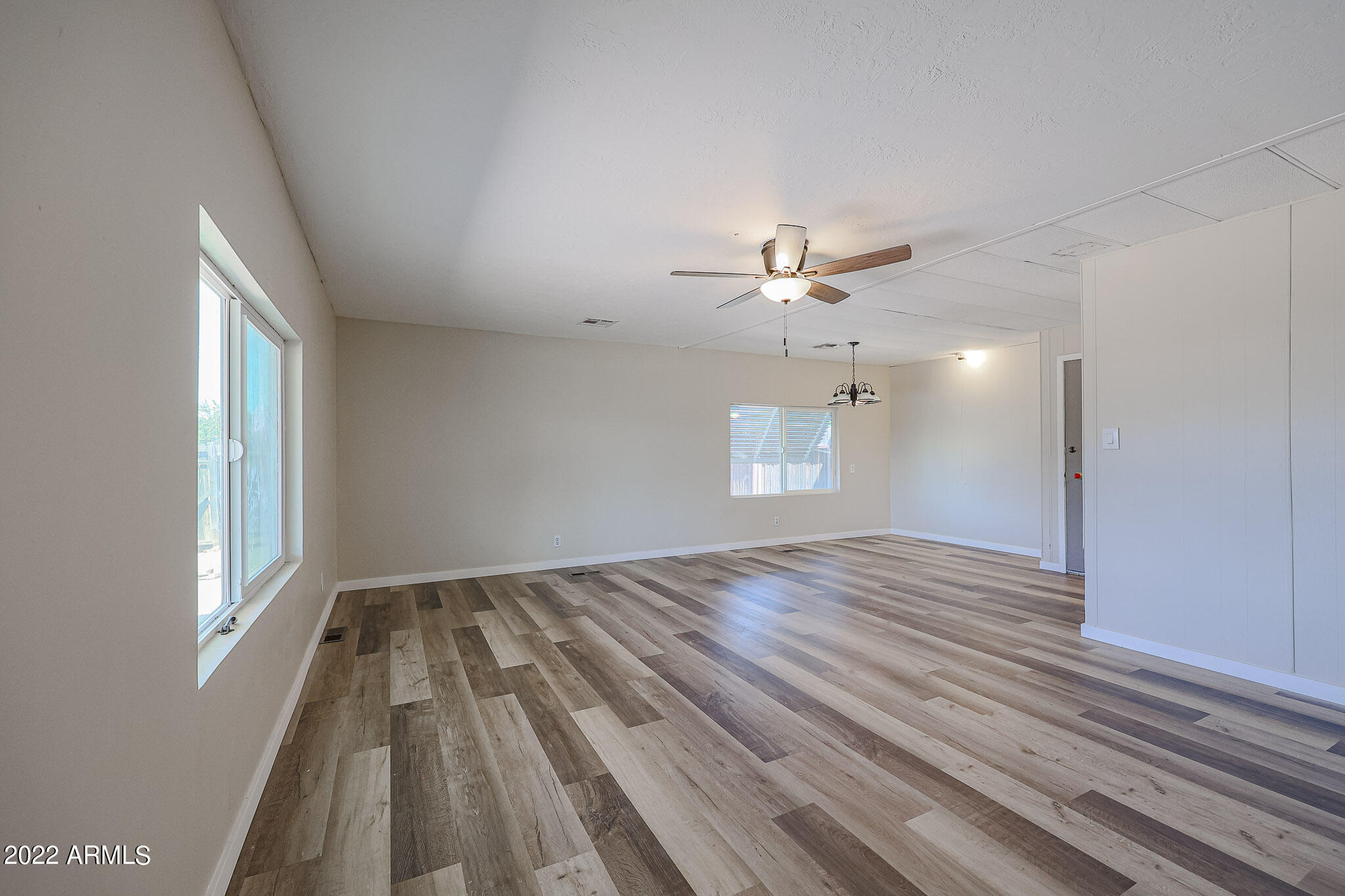2807 East Beardsley Road Phoenix, AZ 85050 - Photo 16 of 43 B (4)