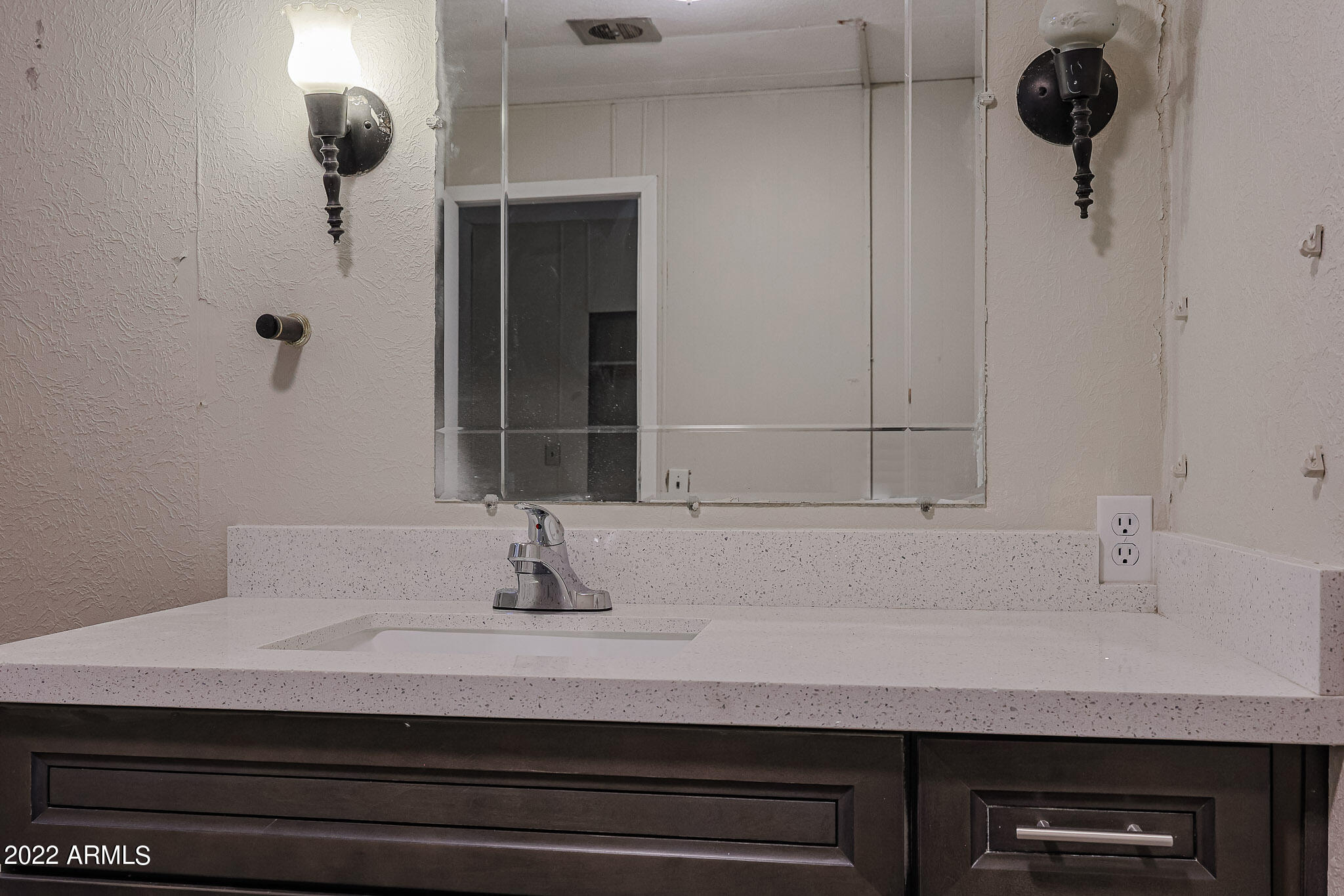 2807 East Beardsley Road Phoenix, AZ 85050 - Photo 40 of 43 B (28)