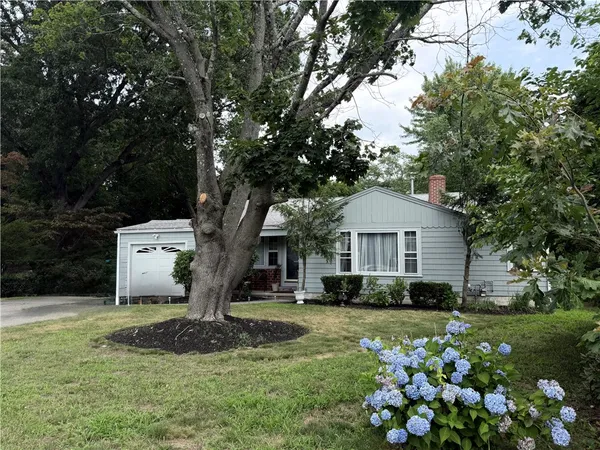 $449,900 | 15 Sarah Teft Drive, Warwick, RI 02889