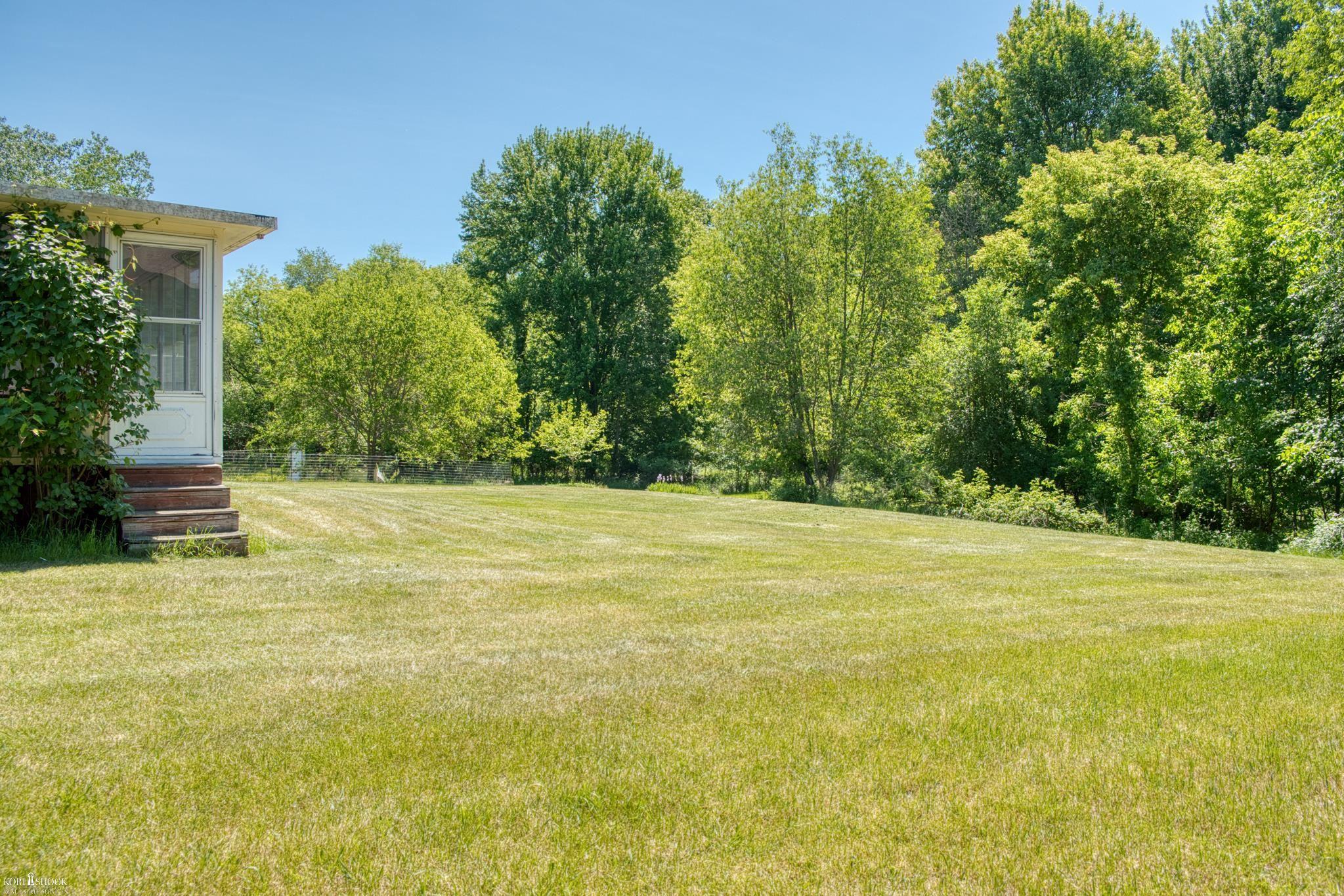 3083 Meadow Brook Road Owosso, MI 48867 - Photo 21 of 26