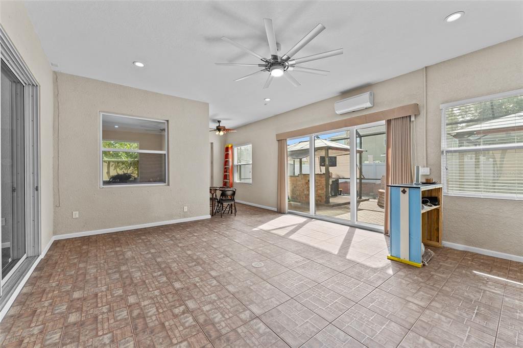 10405 Hampton Meadow Way Riverview, FL 33578 - Photo 20 of 31