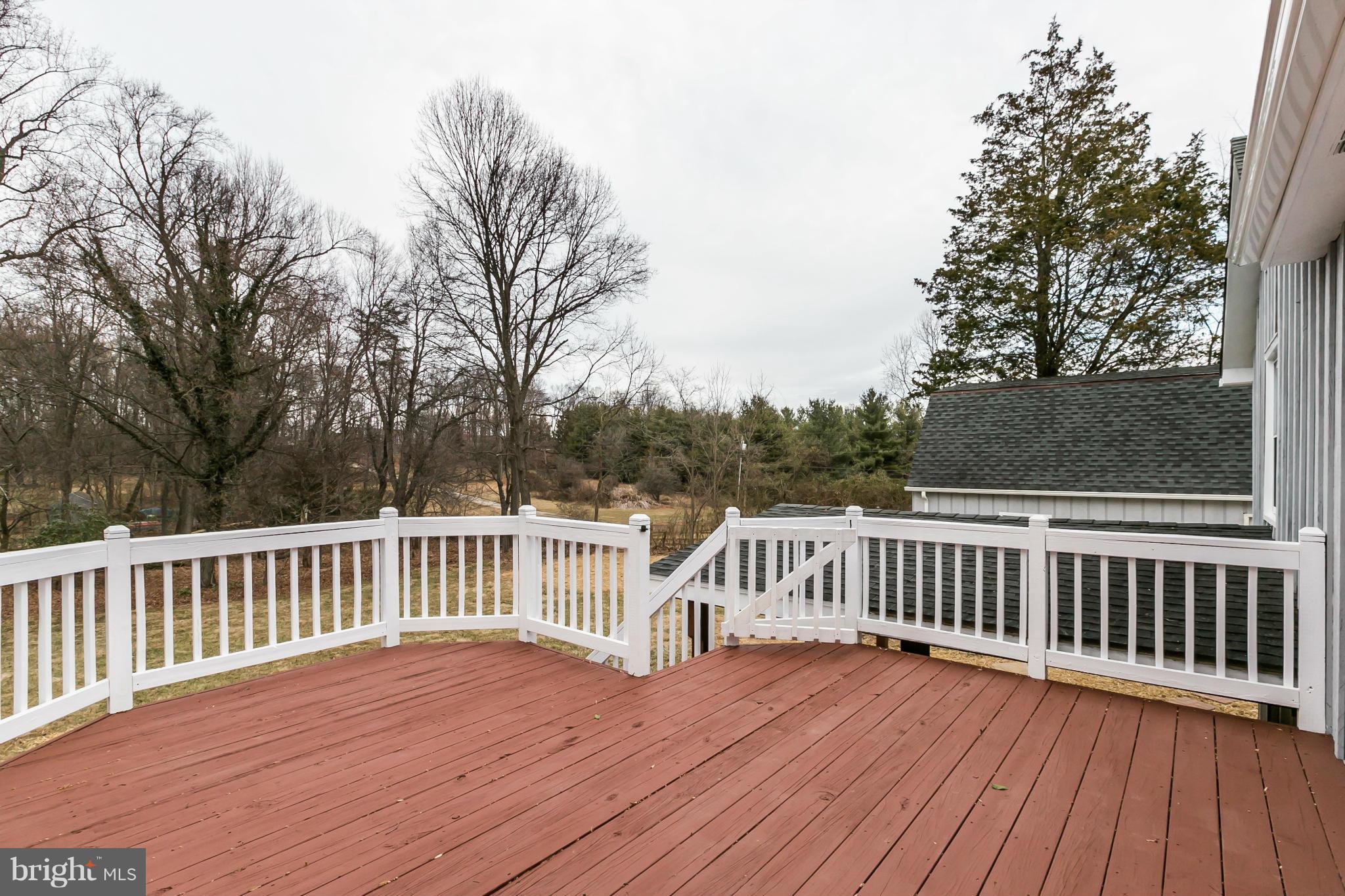 534 Church Road Reisterstown, MD 21136 - Photo 23 of 27 Deck