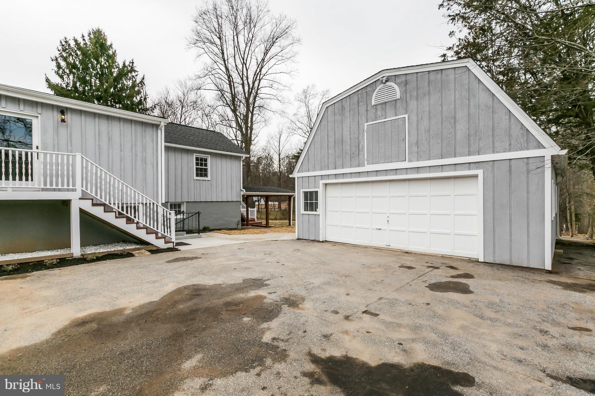 534 Church Road Reisterstown, MD 21136 - Photo 27 of 27 Garage
