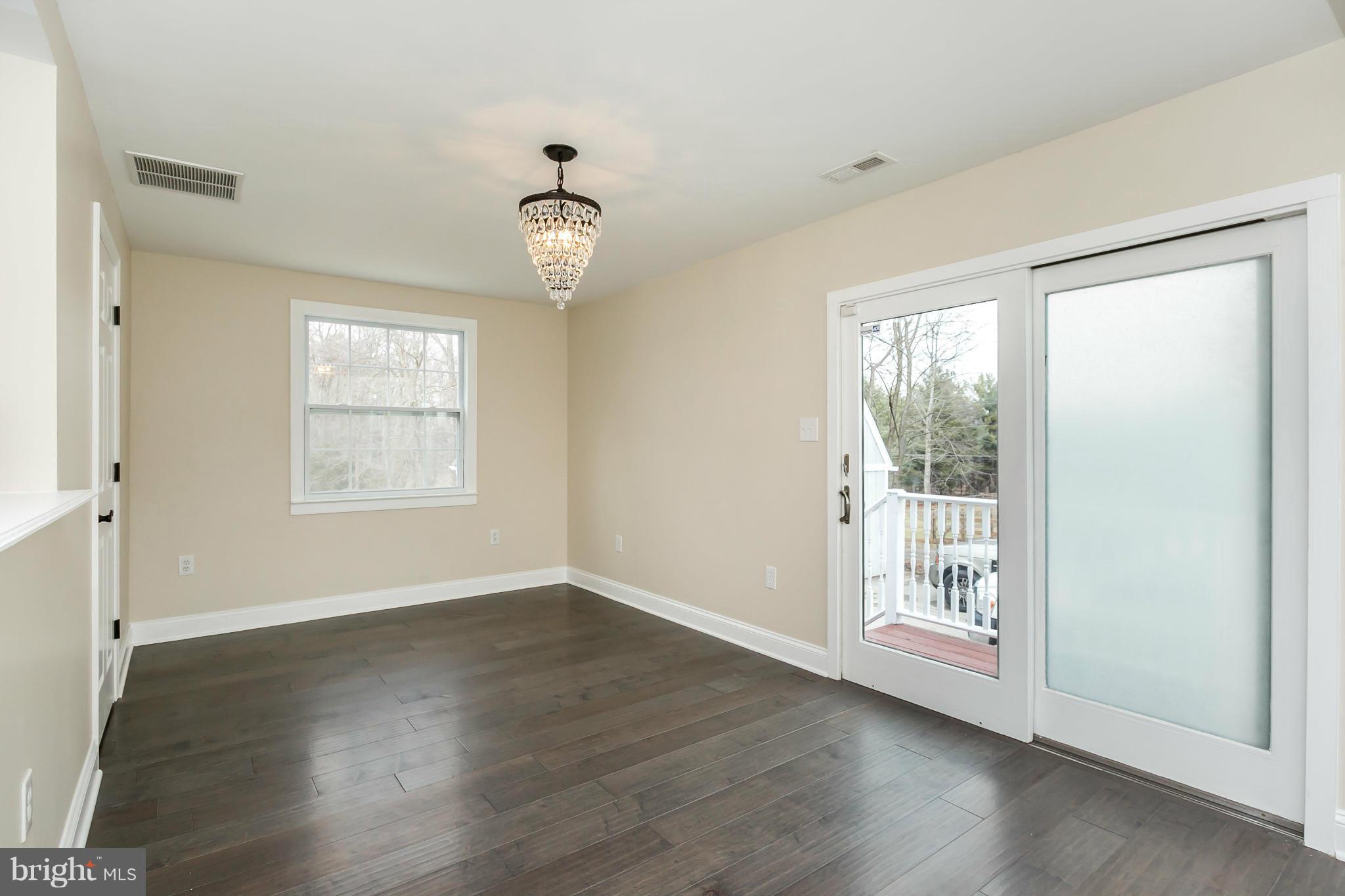 534 Church Road Reisterstown, MD 21136 - Photo 8 of 27 Dining Room