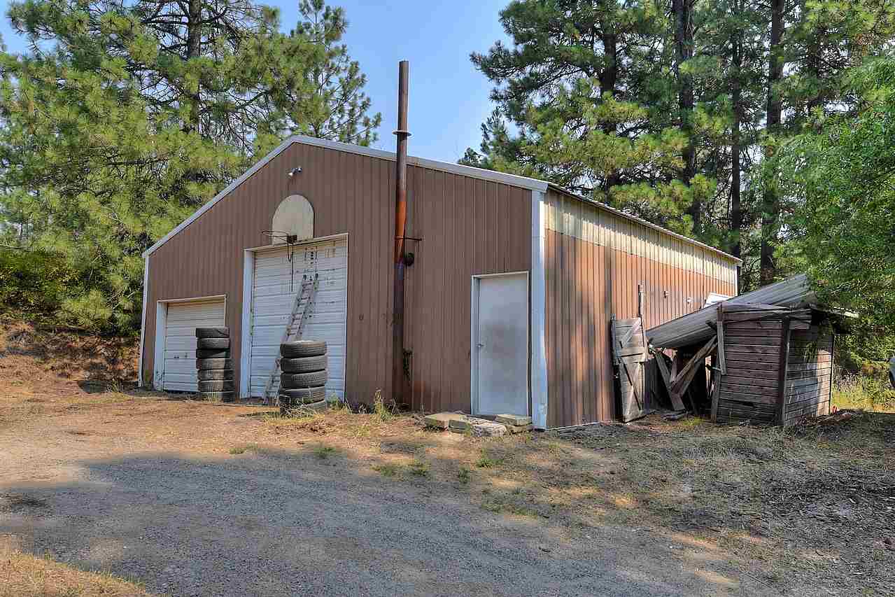 15806 North Scribner Branch Road Spokane, WA 99217 - Photo 15 of 20