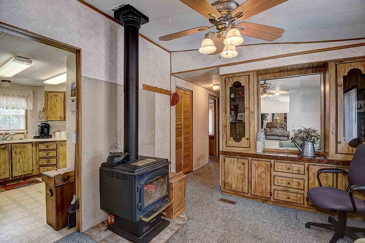 15806 North Scribner Branch Road Spokane, WA 99217 - Photo 9 of 20