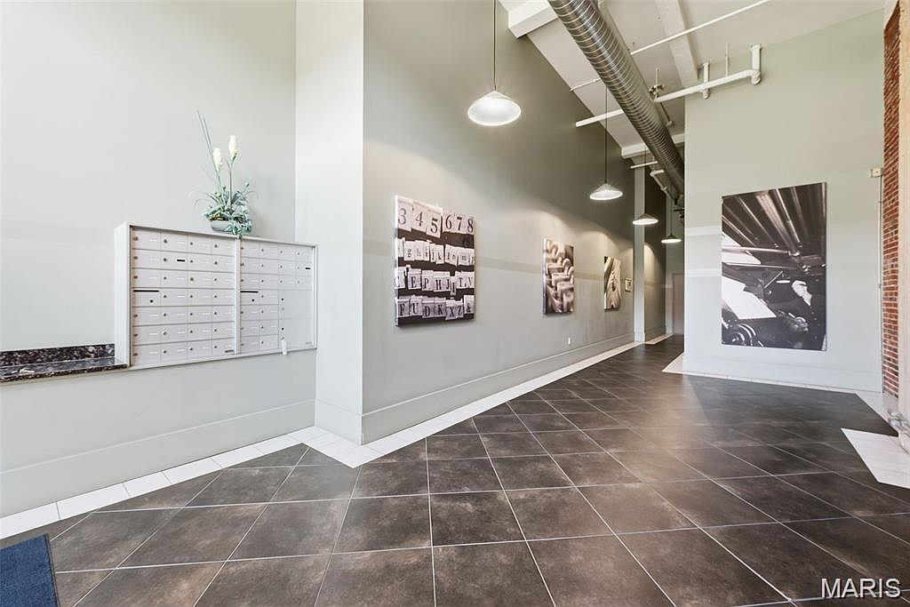1627 Locust Street, Unit 706 St. Louis, MO 63103 - Photo 4 of 32