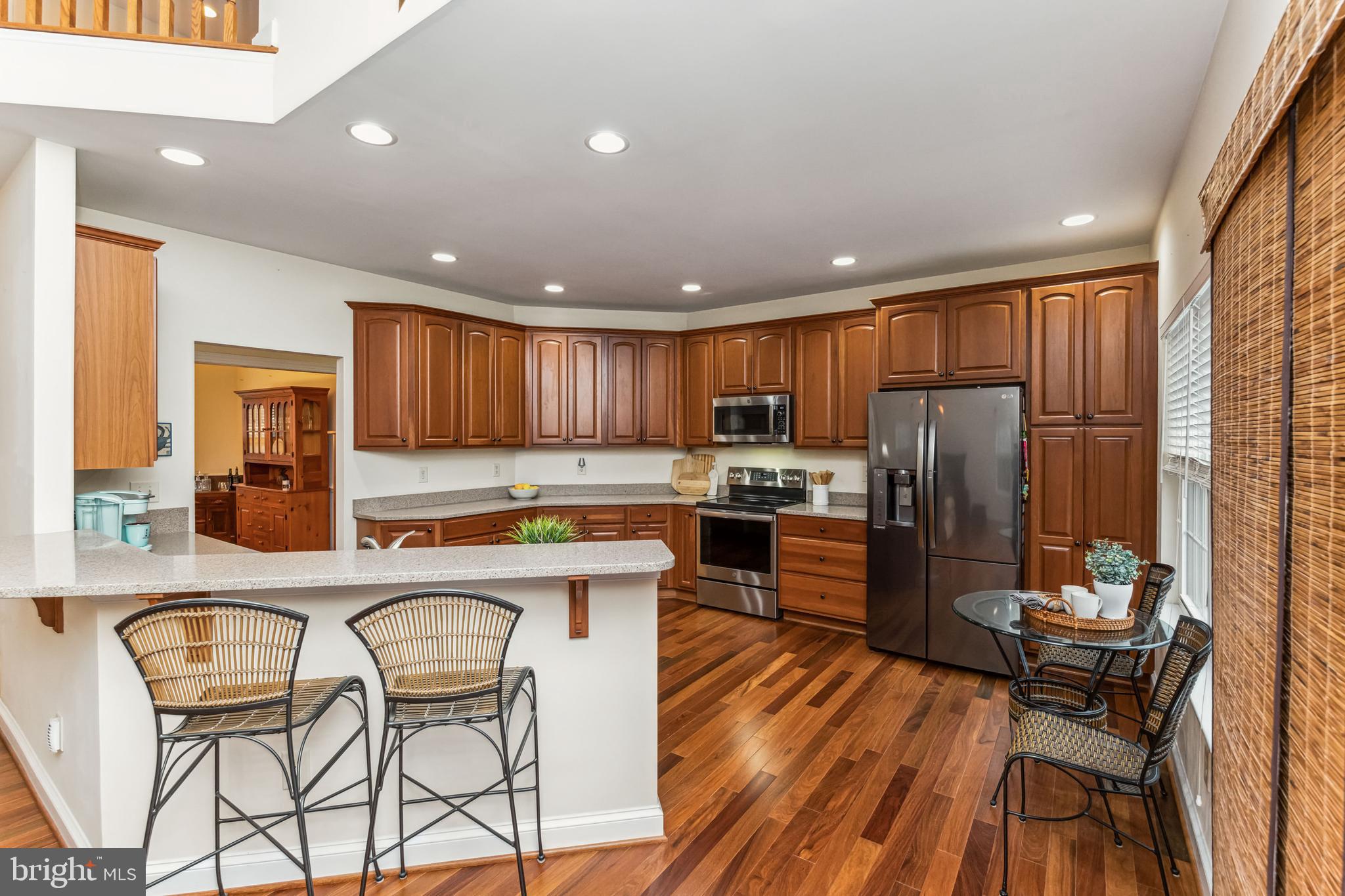 384 Forest Beach Road Annapolis, MD 21409 - Photo 15 of 44 Open Kitchen with breakfast bar