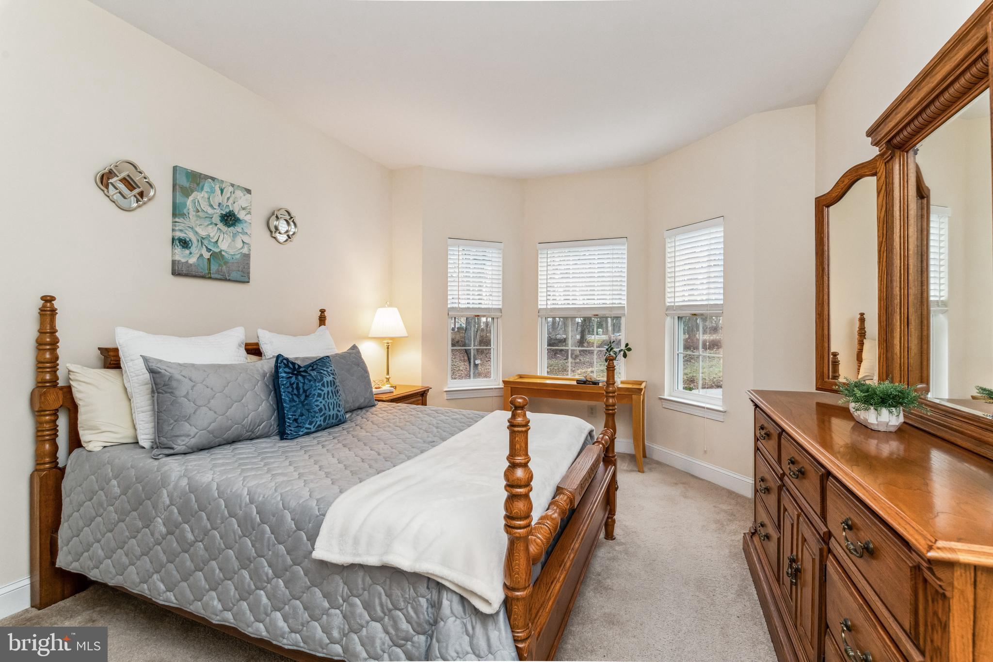 384 Forest Beach Road Annapolis, MD 21409 - Photo 20 of 44 Second bedroom with bay window