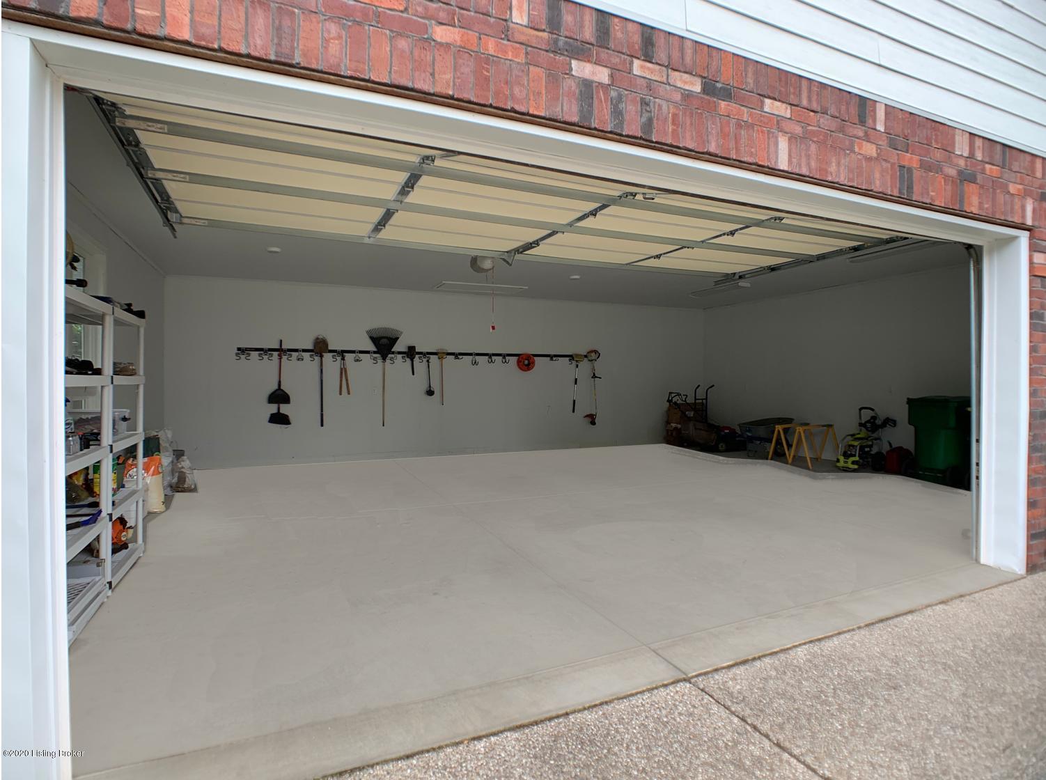 3214 Chickadee Road Louisville, KY 40213 - Photo 54 of 61 Incredible.