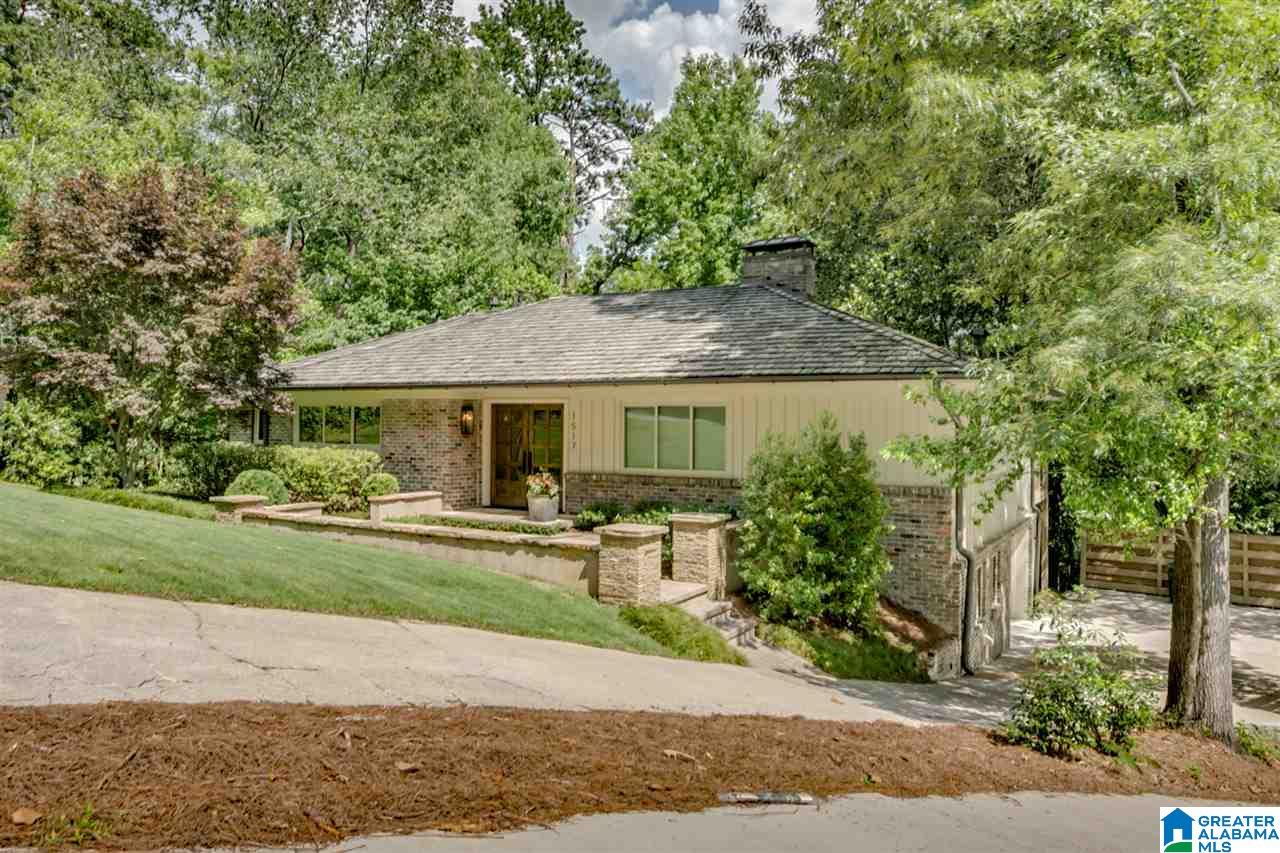 1517 Wellington Road Homewood, AL 35209 - Photo 2 of 34