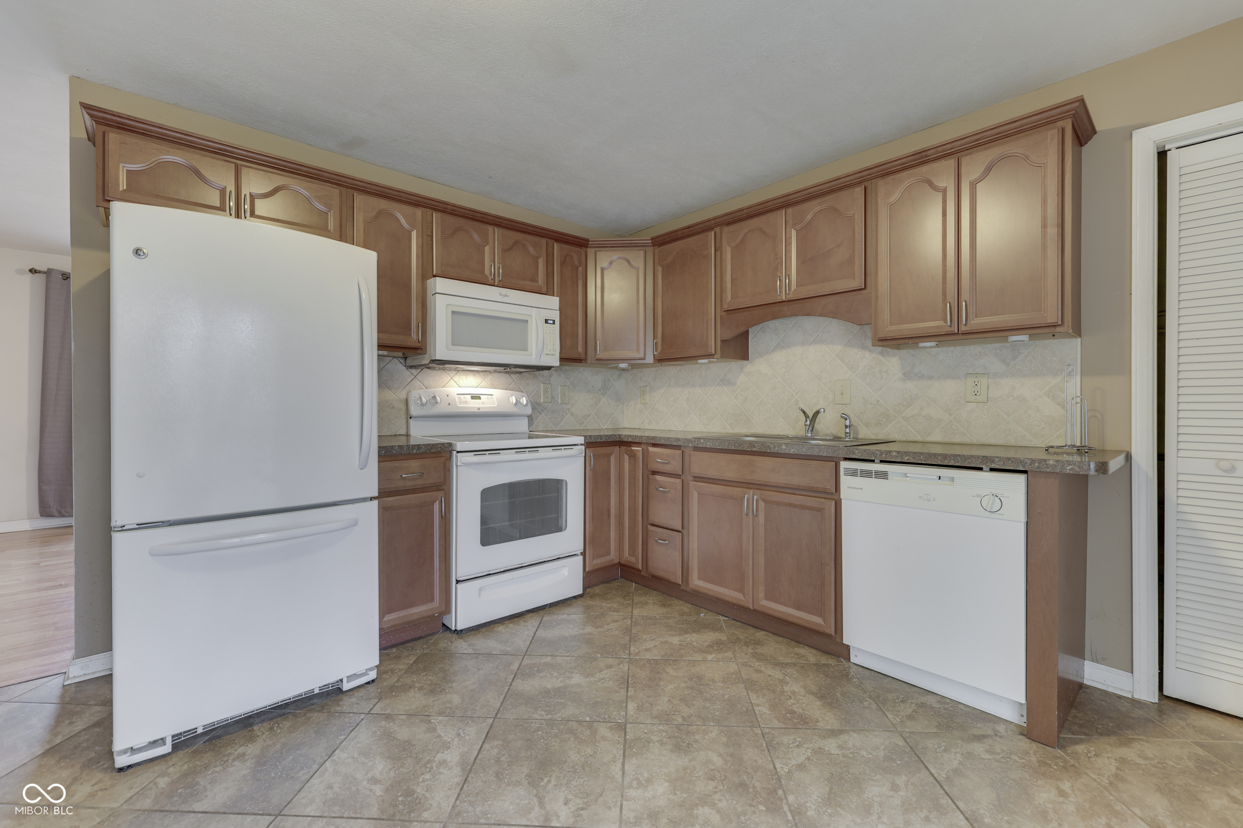 1450 Roberts Road Franklin, IN 46131 - Photo 6 of 20 Gallery Image 6