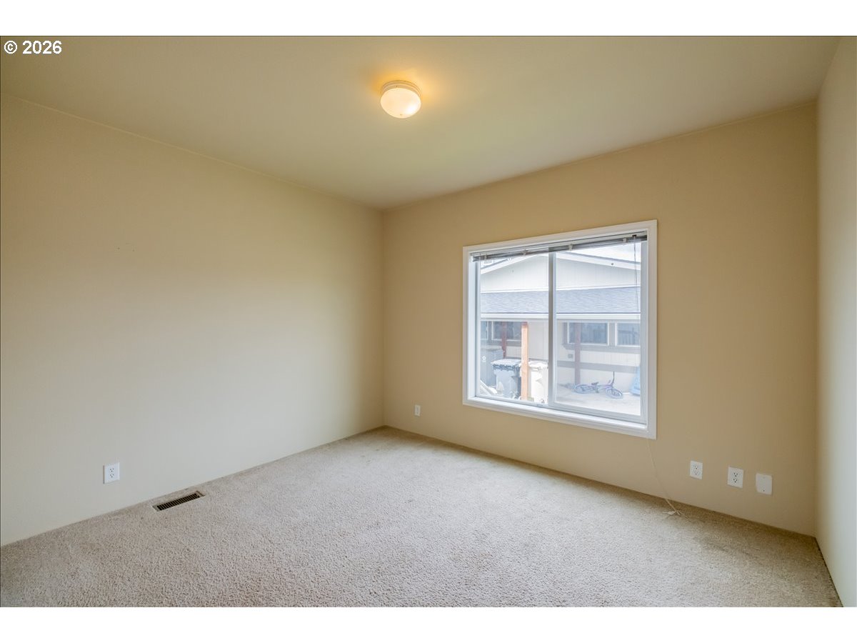 200 Market Street Lebanon, OR 97355 - Photo 24 of 39