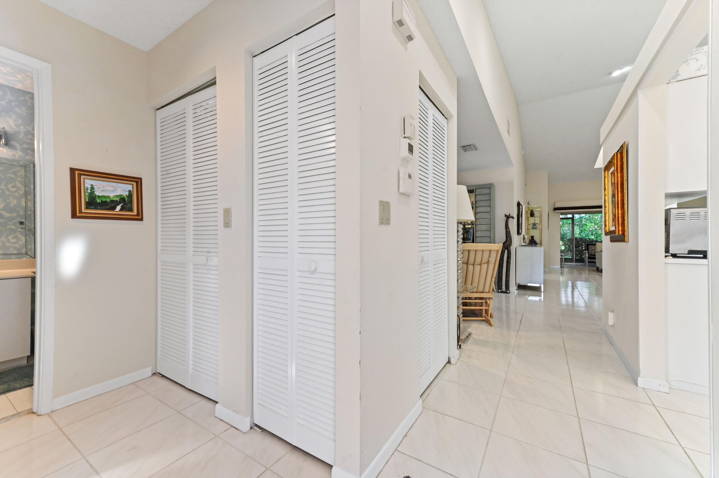 6040 Waldwick Circle Delray Beach, FL 33484 - Photo 5 of 75 05 Foyer 01