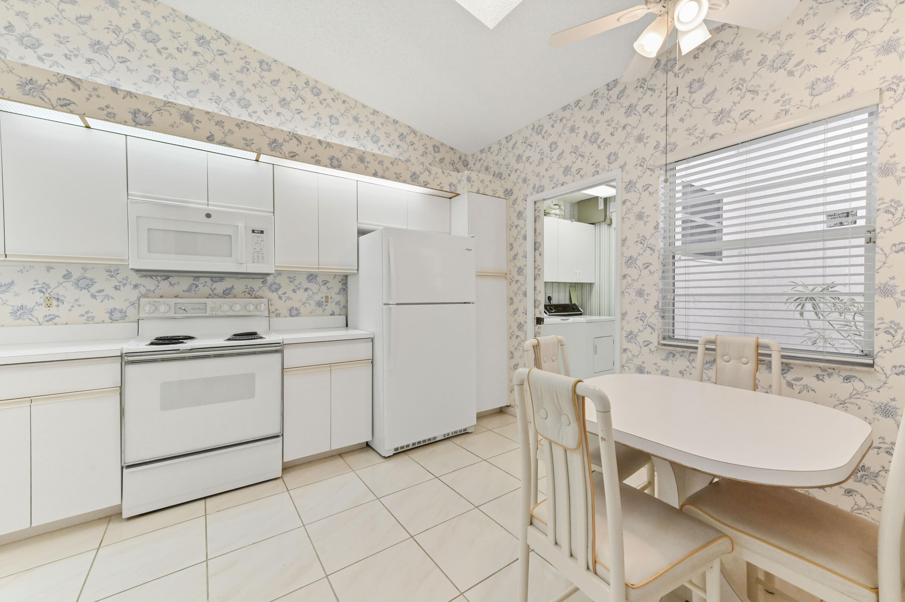 6040 Waldwick Circle Delray Beach, FL 33484 - Photo 7 of 75 07 Kitchen 02