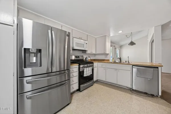 $725,000 | 2110 Rhonda Street, Oxnard, CA 93036